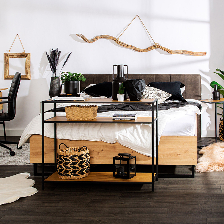 Aký nábytok do spálne so svetlými stenami? 