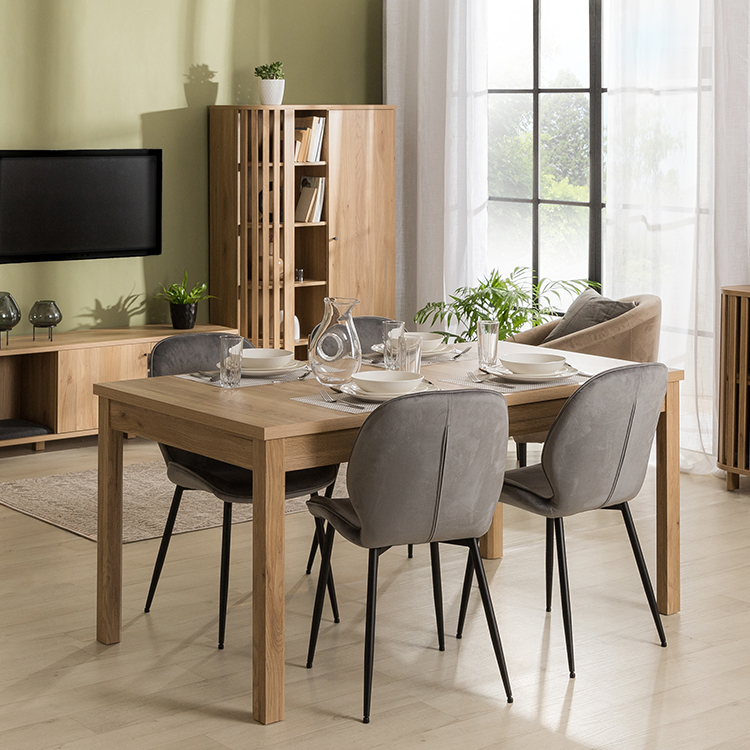 Francúzske okná – aký nábytok do nich vybrať?