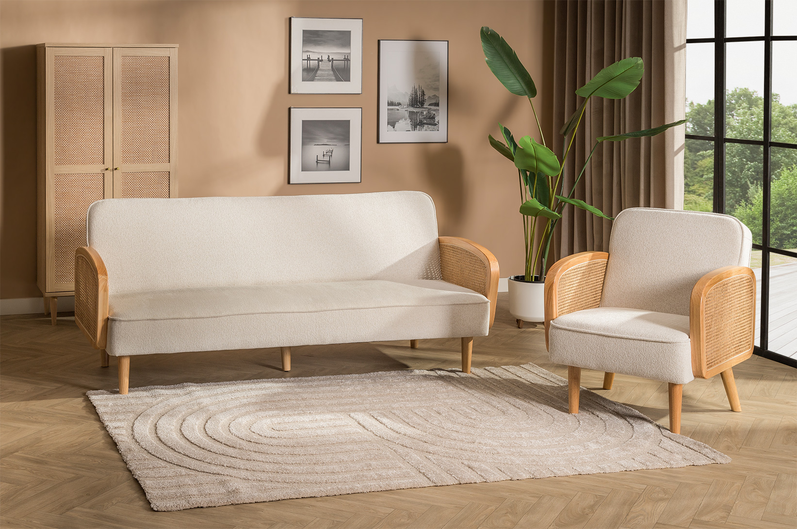 Pokoj a harmónia vo Vašej obývacej izbe: béžová pohovka v aranžmánoch inšpirovaných zenovou filozofiou