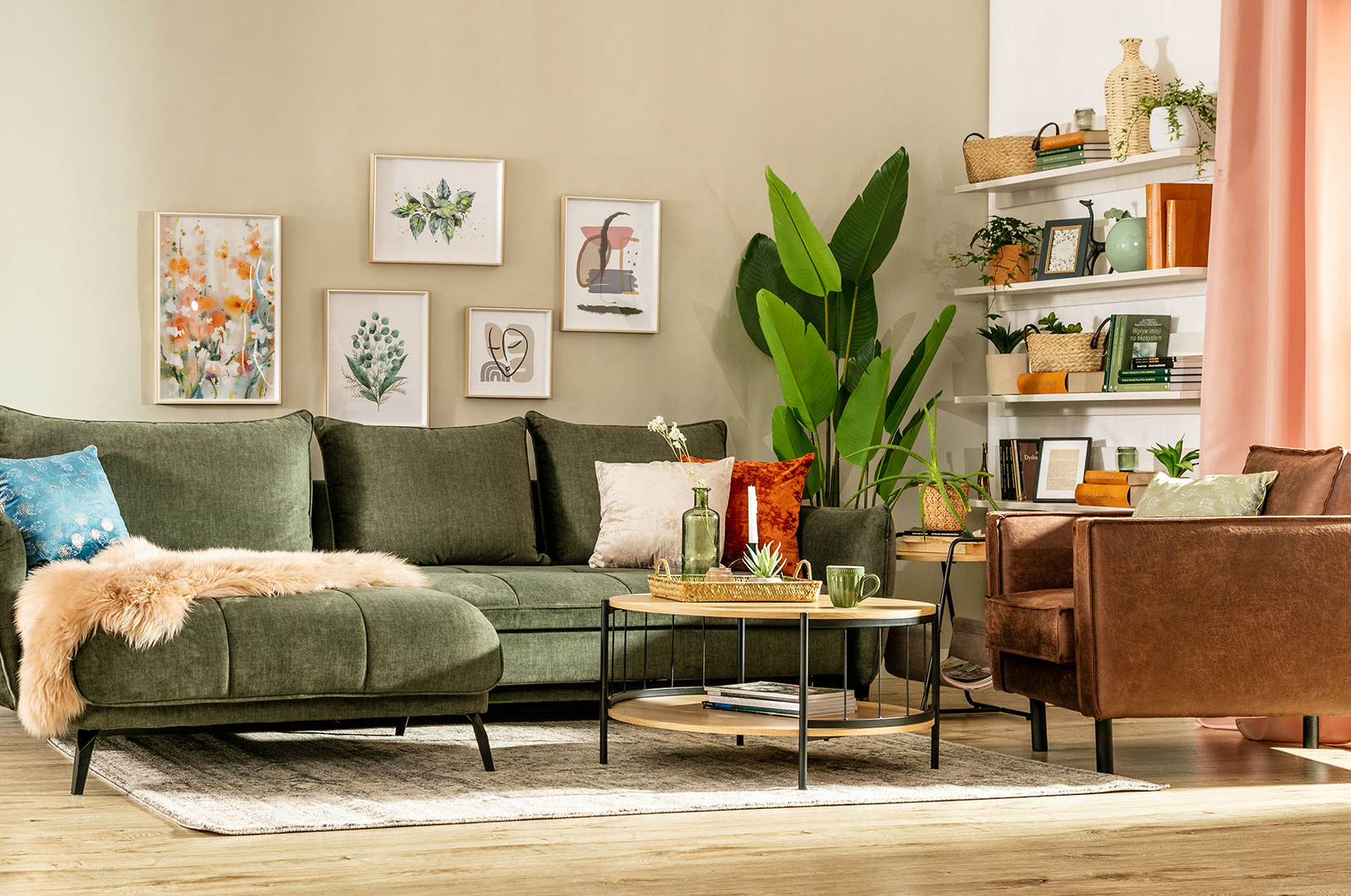 Niekoľko trikov na jarnú premenu vašej obývačky 