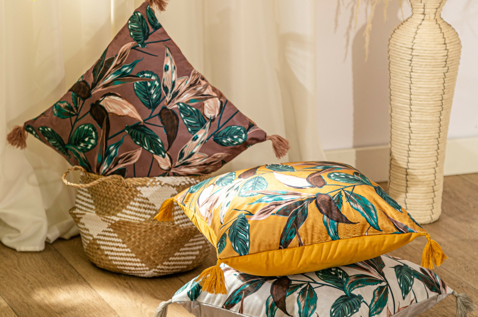 Niekoľko trikov na jarnú premenu vašej obývačky 