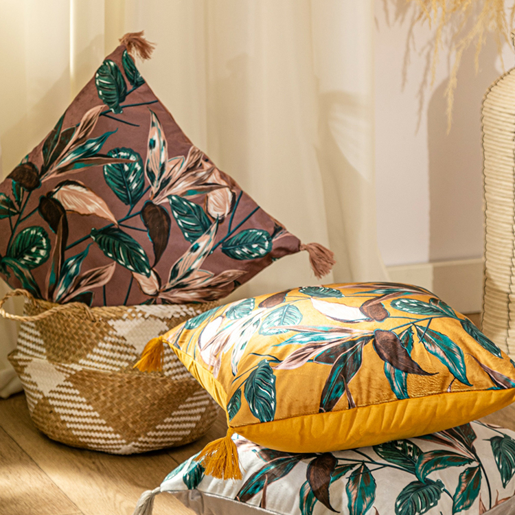 Niekoľko trikov na jarnú premenu vašej obývačky 