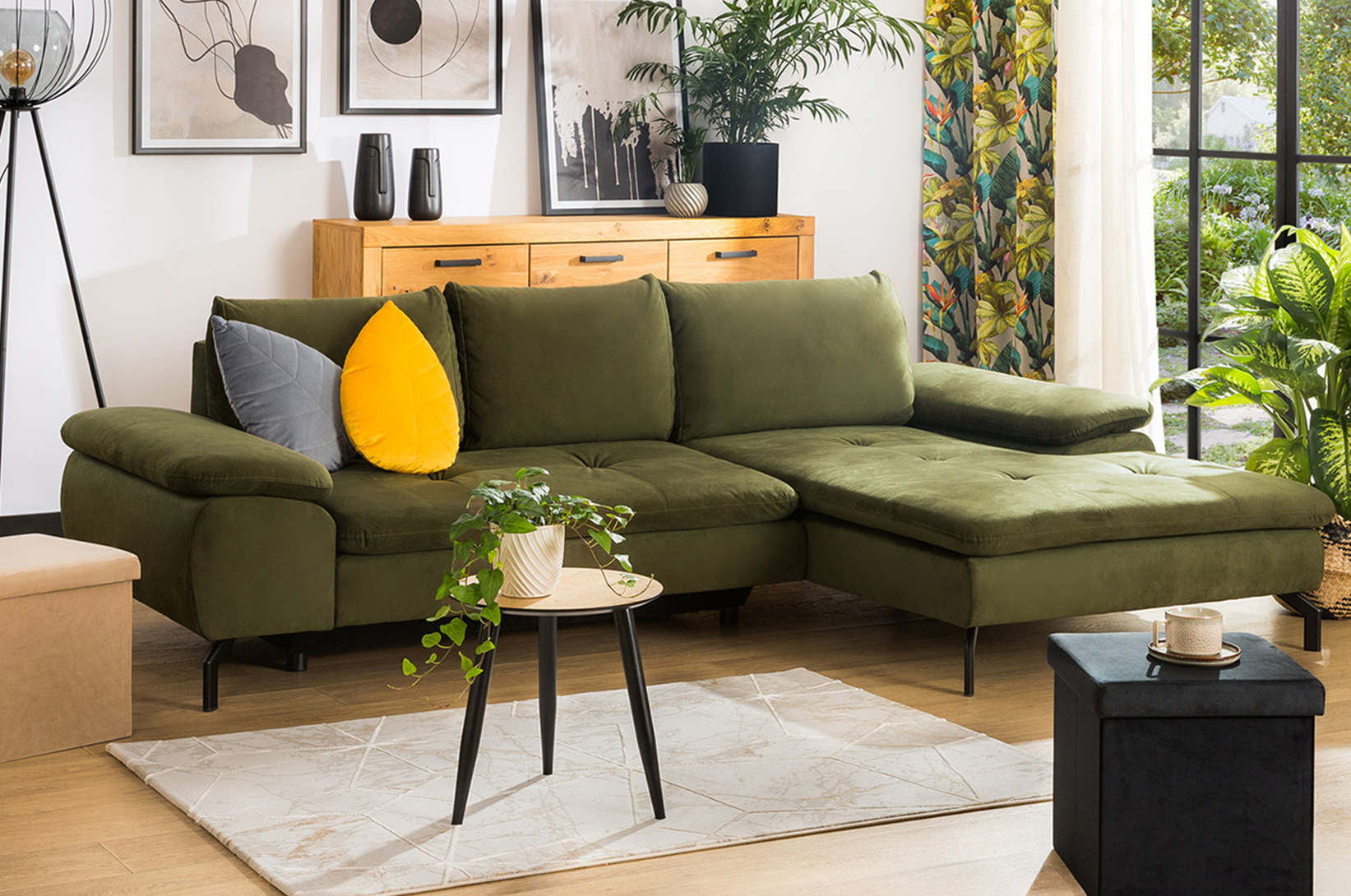 Pohovka, rozkladacia pohovka alebo rohová pohovka? Čo si vybrať do modernej obývačky? 