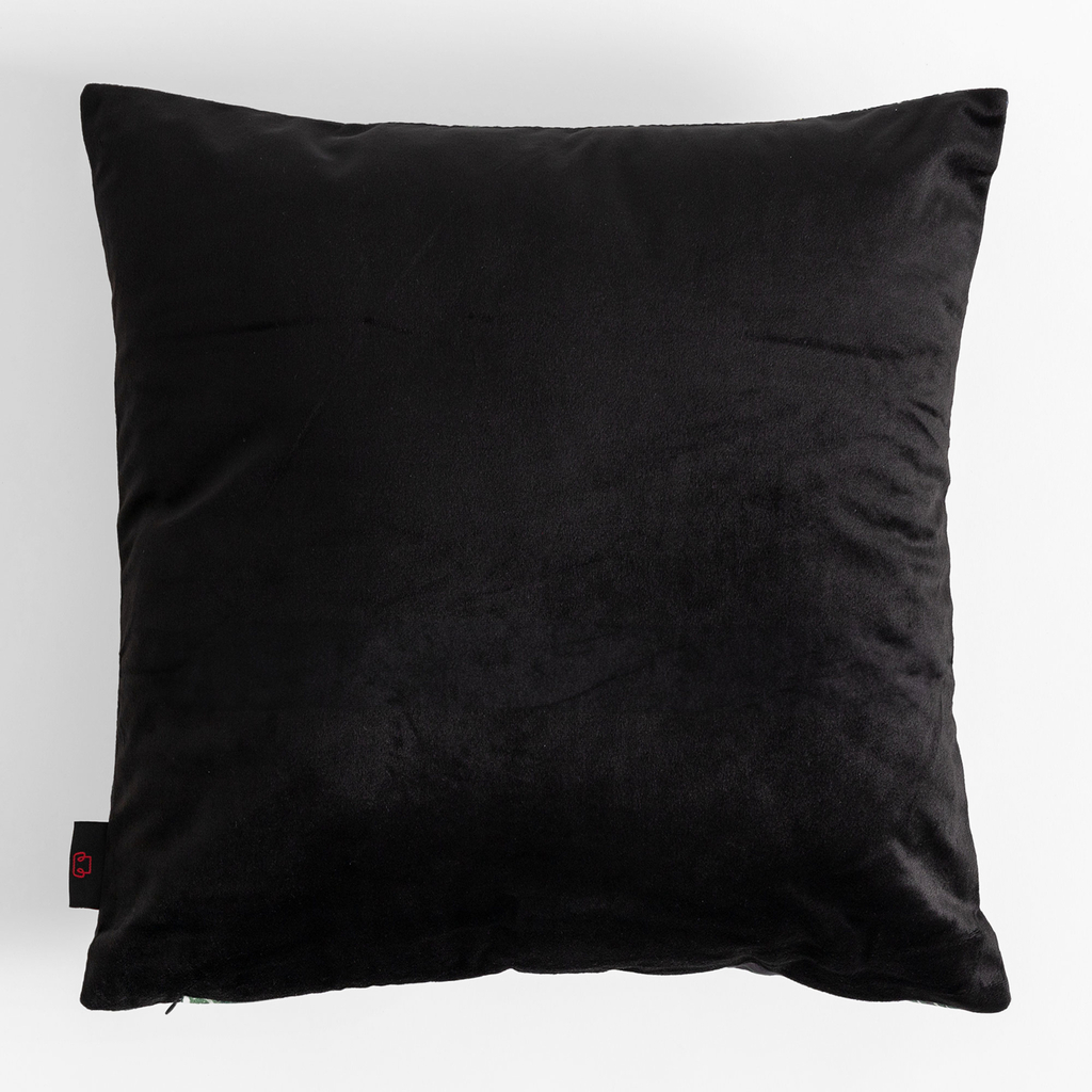 Obliečka na vankúš v listoch čiernej farby MADERA 45x45 cm