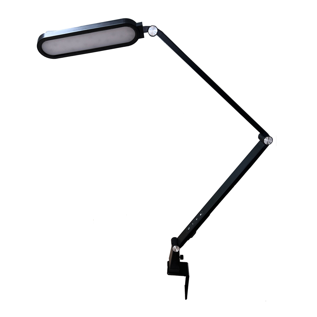 Smukła lampa EPSILON w czarnym kolorze jest eleganckim dodatkiem, który pomoże Ci w pracy, a oprócz tego świetnie wygląda w nowoczesnym wnętrzu. Zamiast klasycznej podstawy lampę EPSILON po prostu przykręcasz do powierzchni.