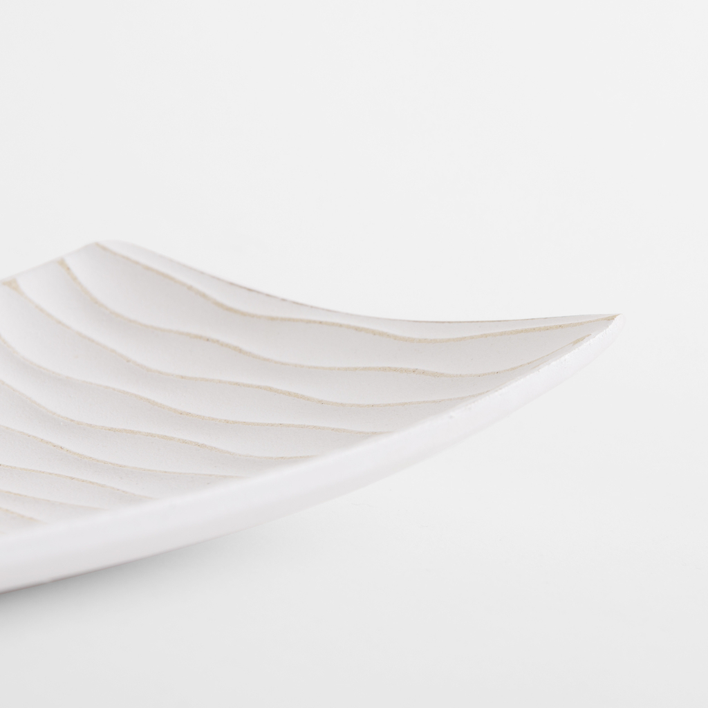 Dekoratívny tanier biely 34x13 cm
