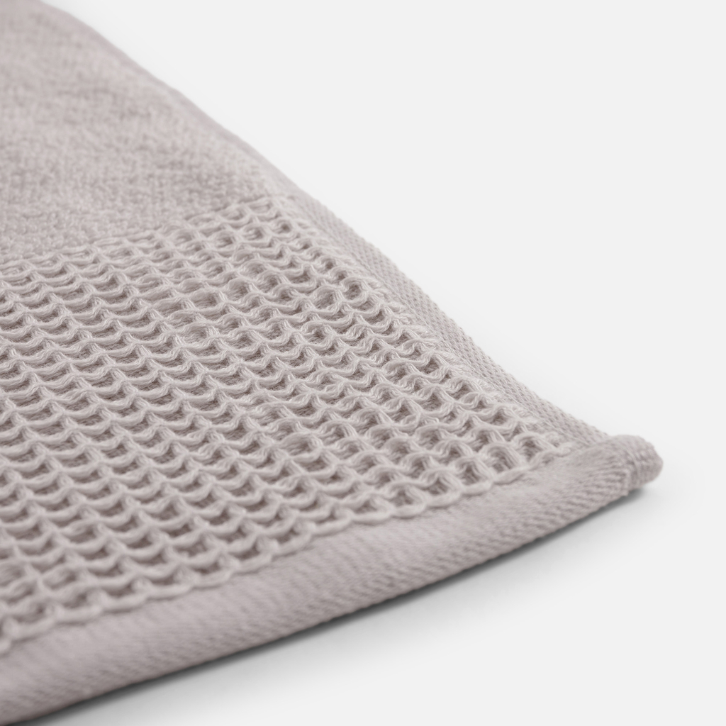 Bavlnený uterák vo svetlosivej farbe ZEN 90x160 cm