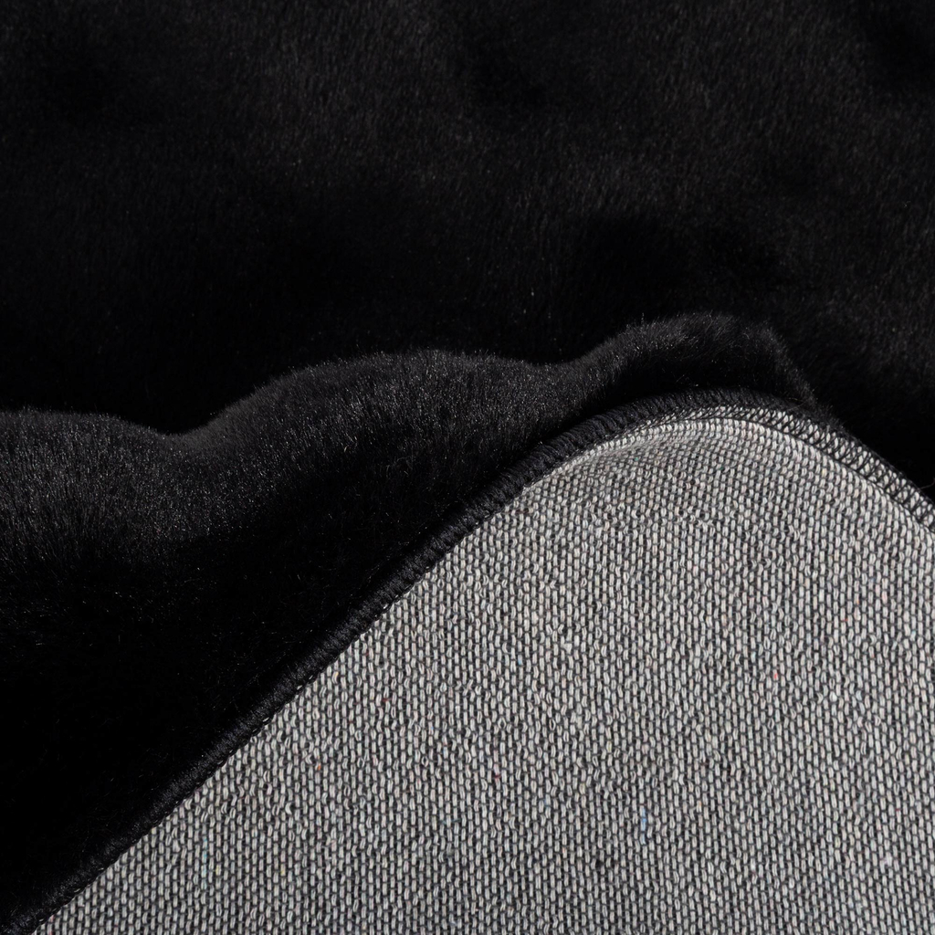 Moderný koberec MODESTO, čierny, 120 cm