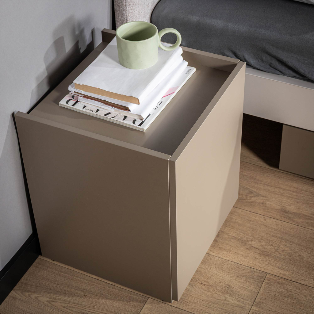 Nočný stolík SIGMA