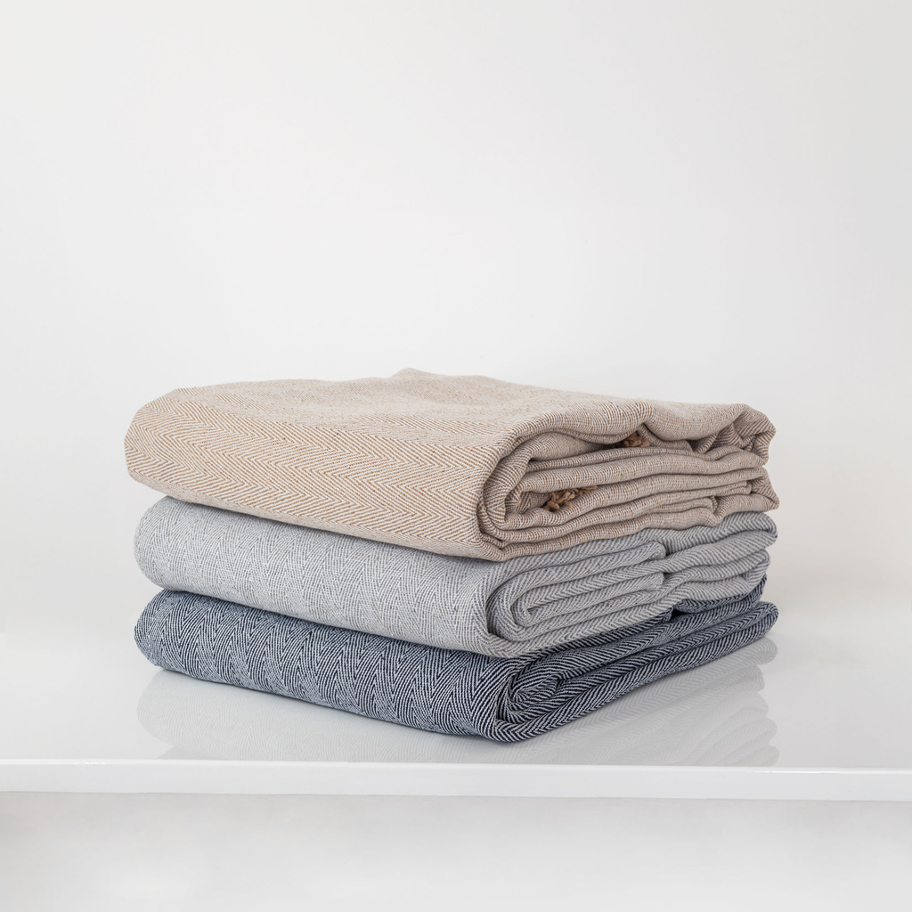 Deka DELHI tmavomodrá 180x200 cm