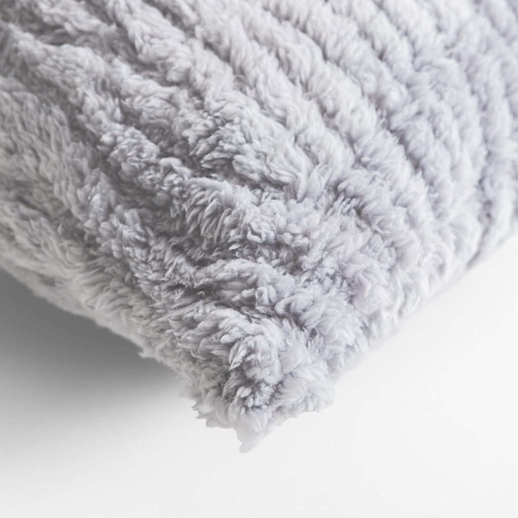 Obliečka na vankúš v sivej farbe ALPEN 45x45 cm