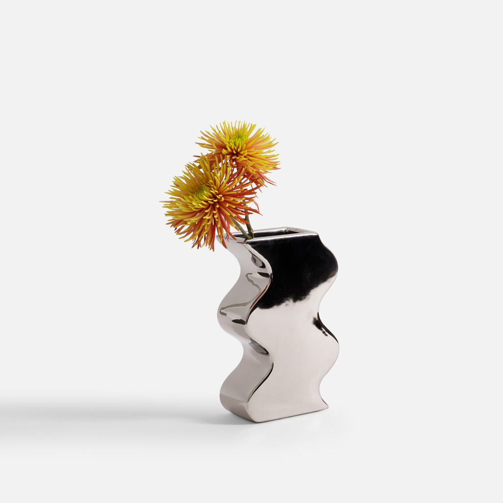 Geometrická váza strieborná 20 cm