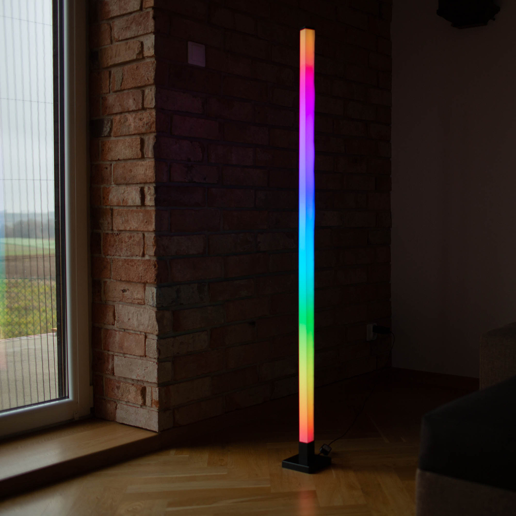 Hudobná stojacia čierna LED RGB lampa TUYA s diaľkovým ovládaním