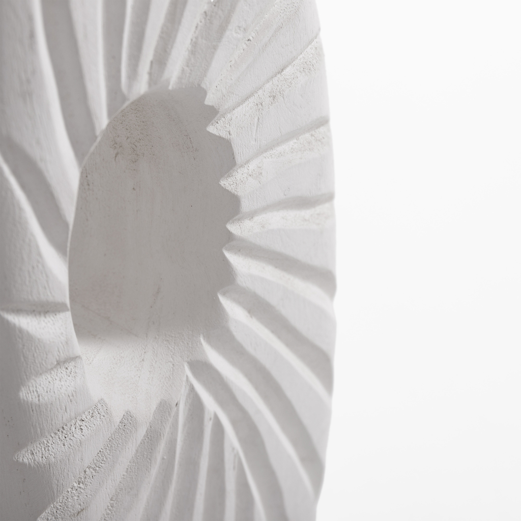 Drážkovaná váza v bielej farbe 35 cm