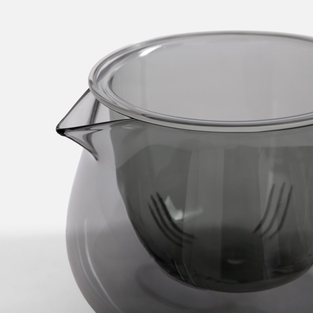 Džbán so sitkom sivý 650 ml