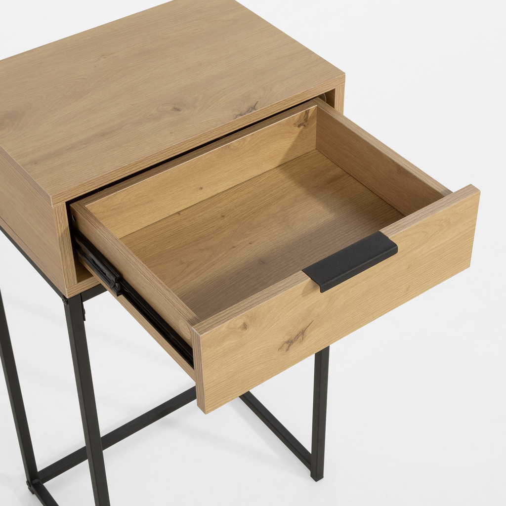 Malá konzola do predsiene LURIS