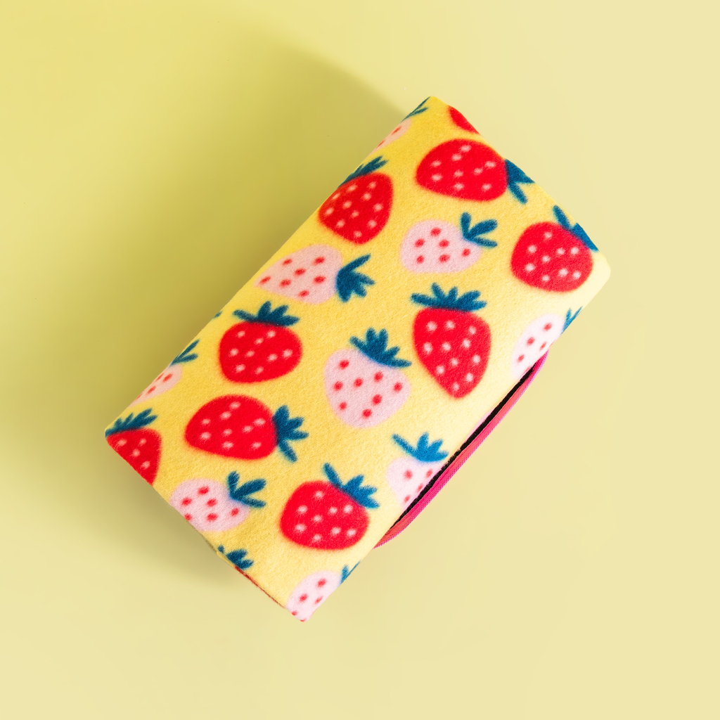 Pikniková deka JAHODY ružová 130x150 cm