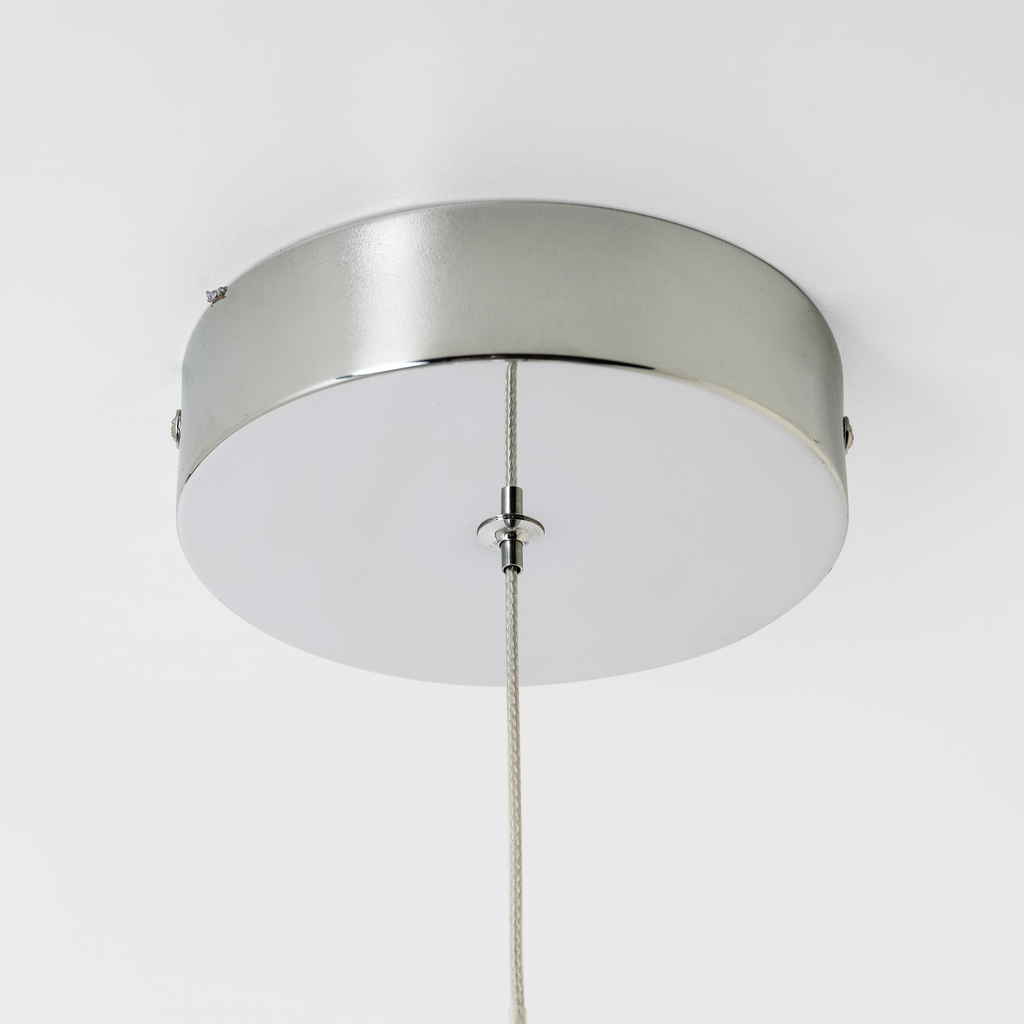 Chrómové závesné svietidlo AMY