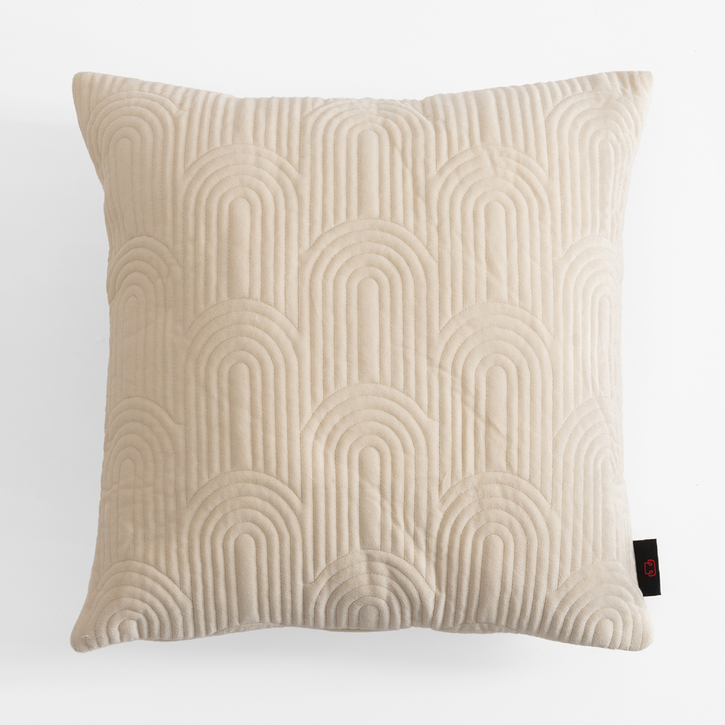 Geometrická velúrová obliečka na vankúš krémová JONES 45x45 cm