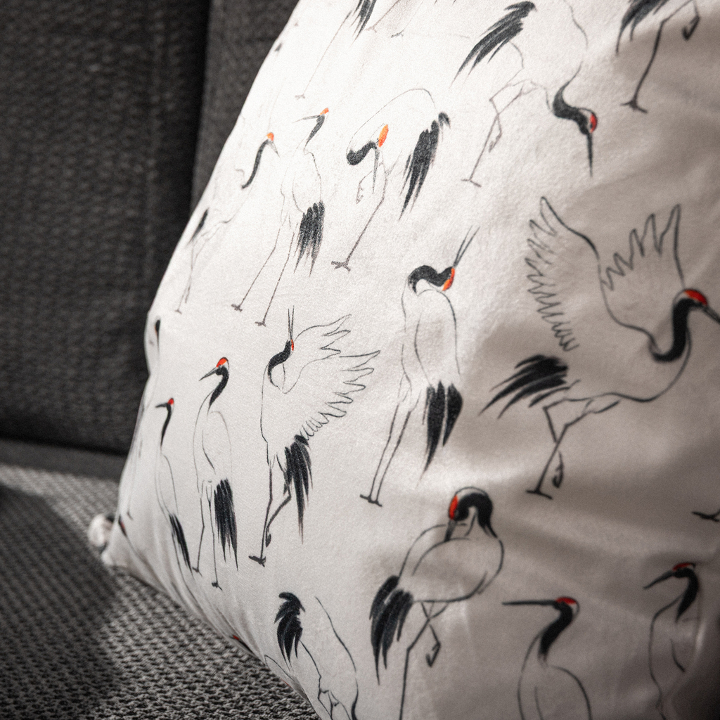 Obliečka na vankúš v bielej farbe LEANDRO 45x45 cm