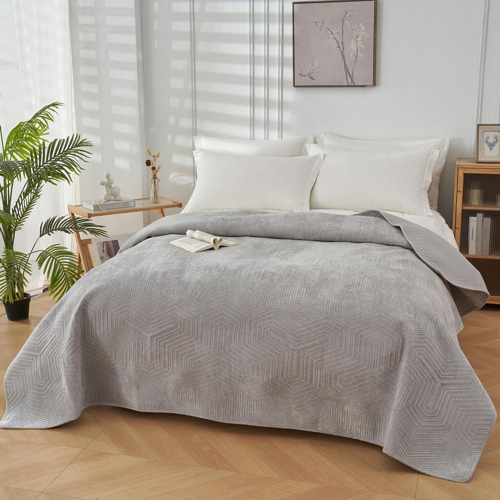 Prehoz na posteľ v sivej farbe HYPNOSE 180x200 cm