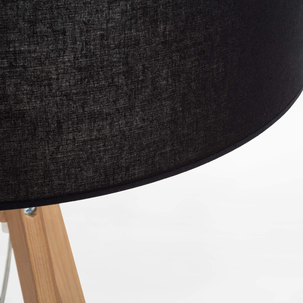 Lampa na drevenom statíve tienidlo čierne TREVISO