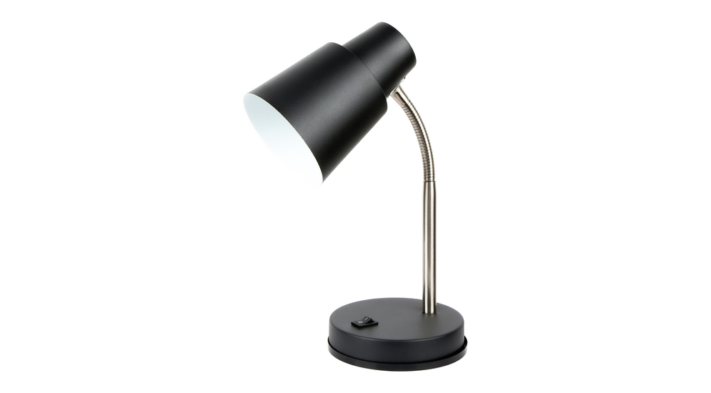 Czarna lampa biurkowa z regulowanym ramieniem idealnie sprawdzi się w pokoju młodzieżowym, gabinecie, jak również w kąciku majsterkowicza.