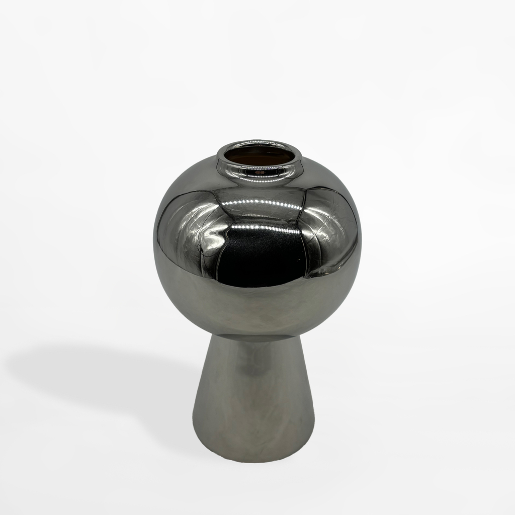 Moderná váza strieborná 20 cm