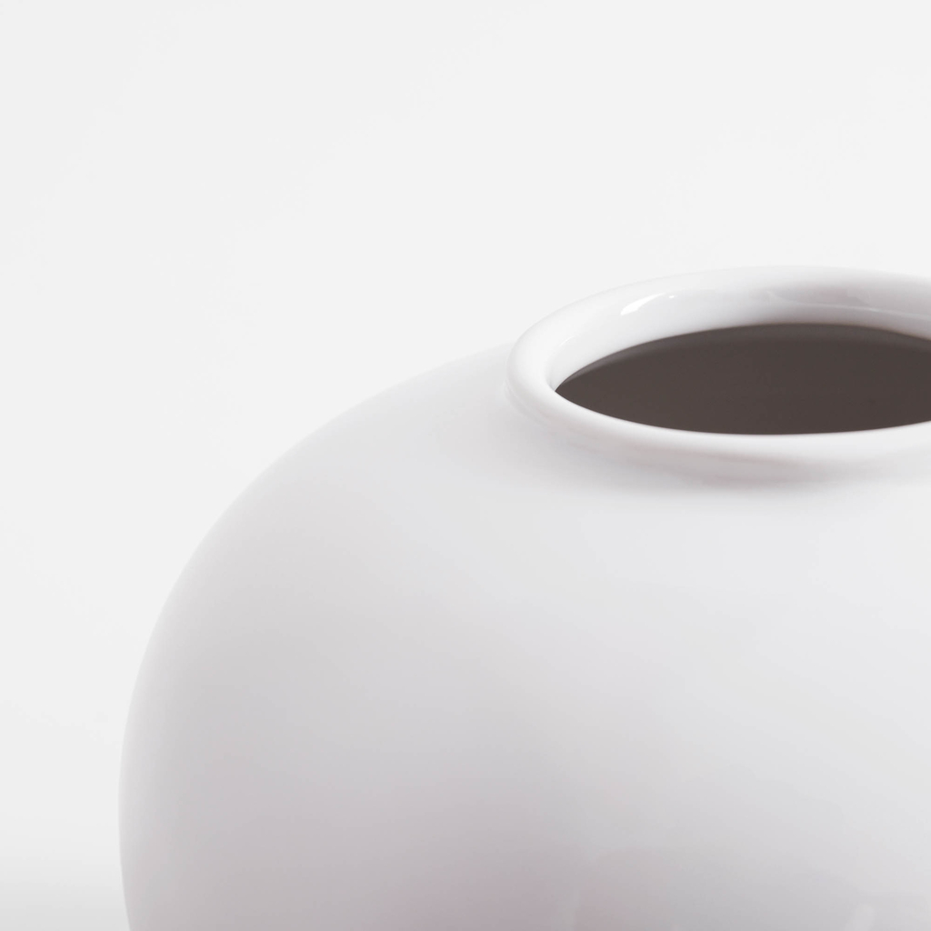 Okrúhla váza biela 14 cm