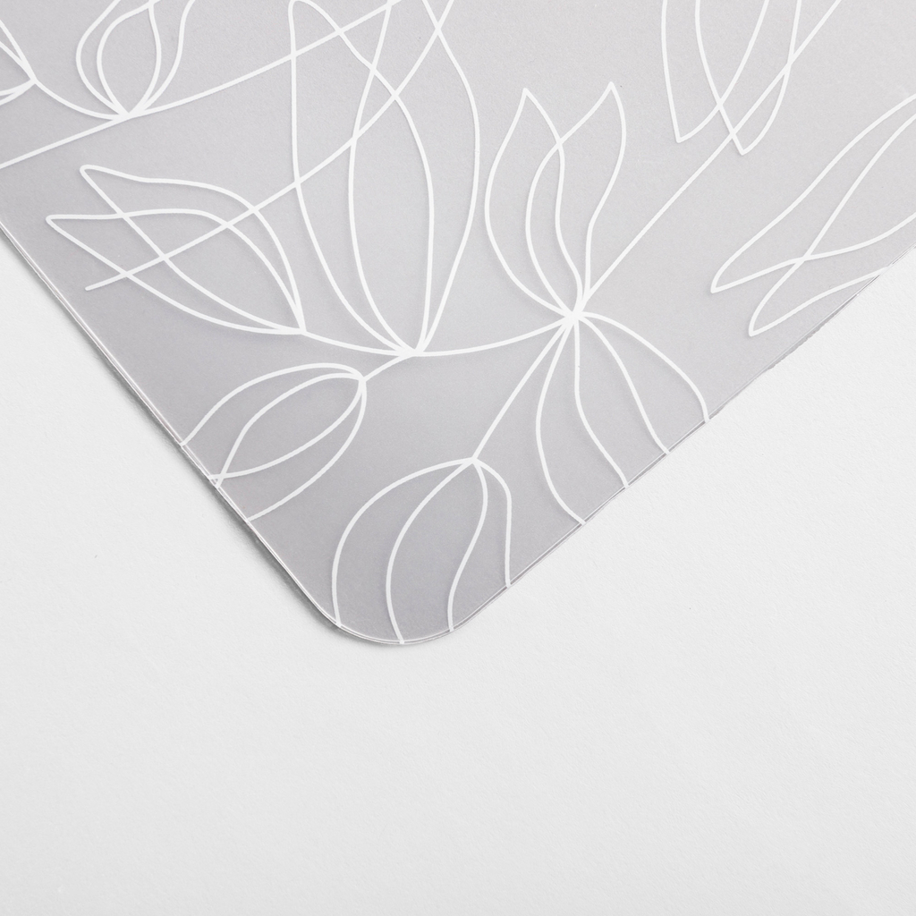 Prestieranie na stôl biele kvety 43,5x28,5 cm