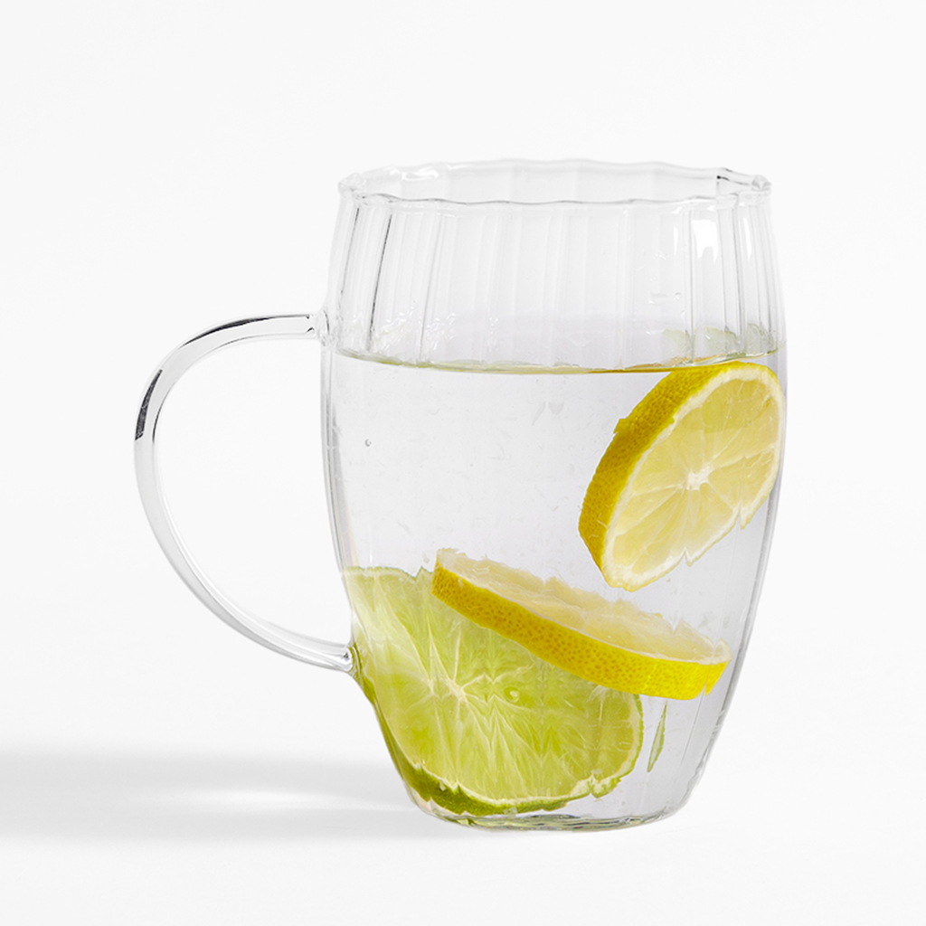 Ryhovaná šálka s úškom 500 ml