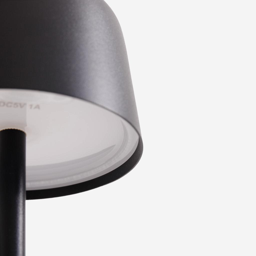 Stolná lampa LED IP44 čierna POCO