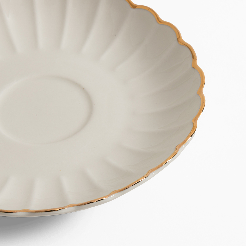 Porcelánová šálka s podšálkou ZLATÝ OKRAJ 220 ml