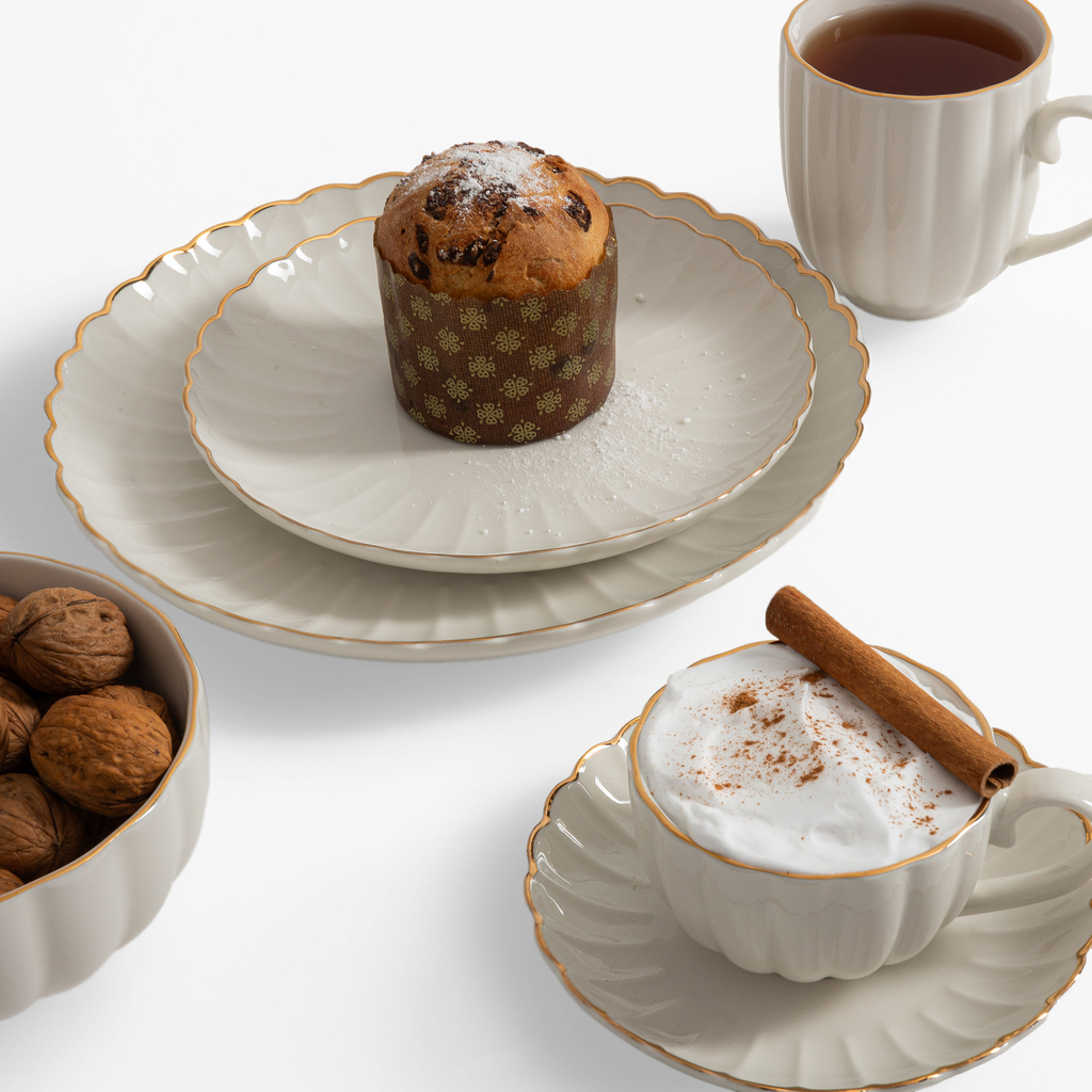 Porcelánová šálka s podšálkou ZLATÝ OKRAJ 220 ml