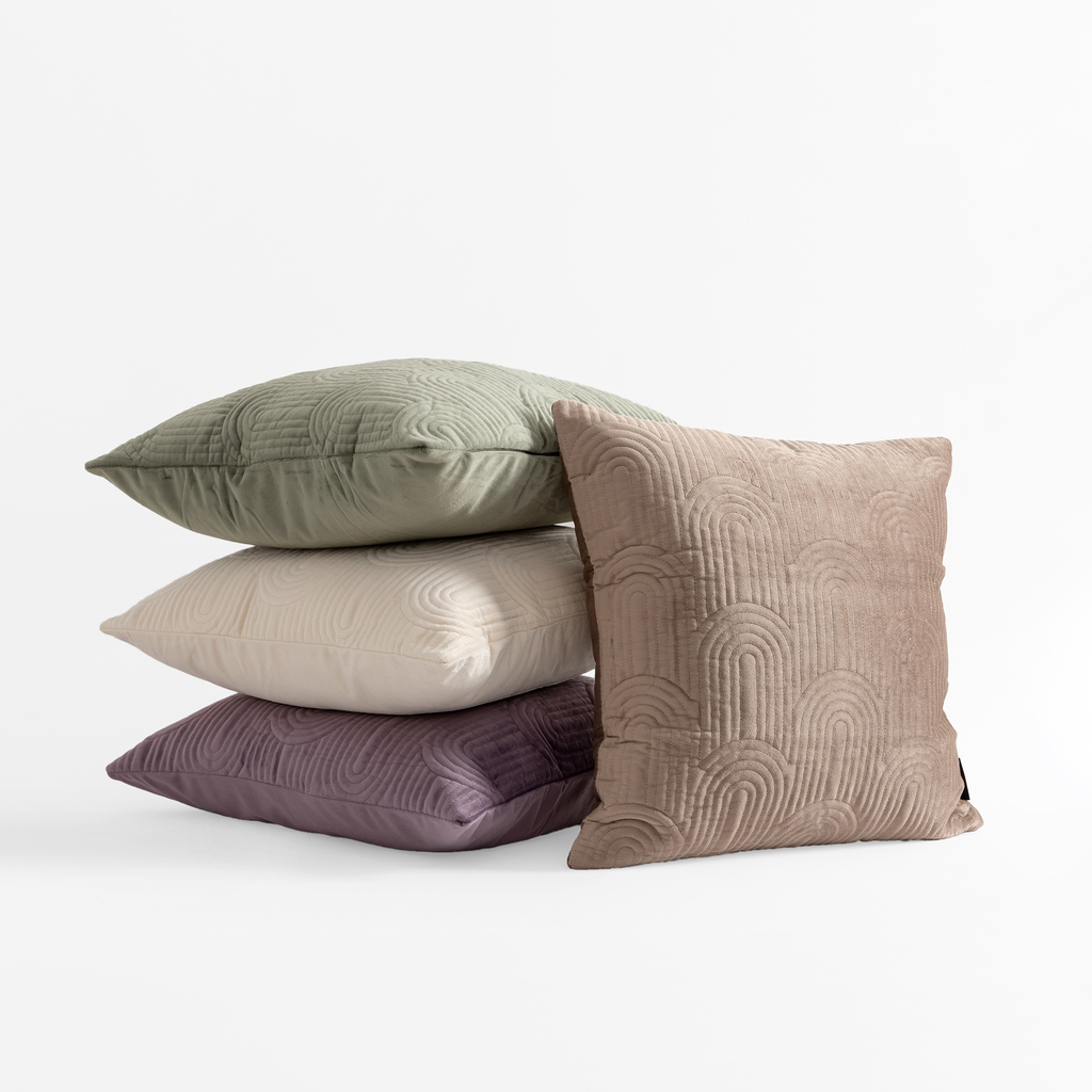 Geometrická velúrová obliečka na vankúš fialová JONES 45x45 cm