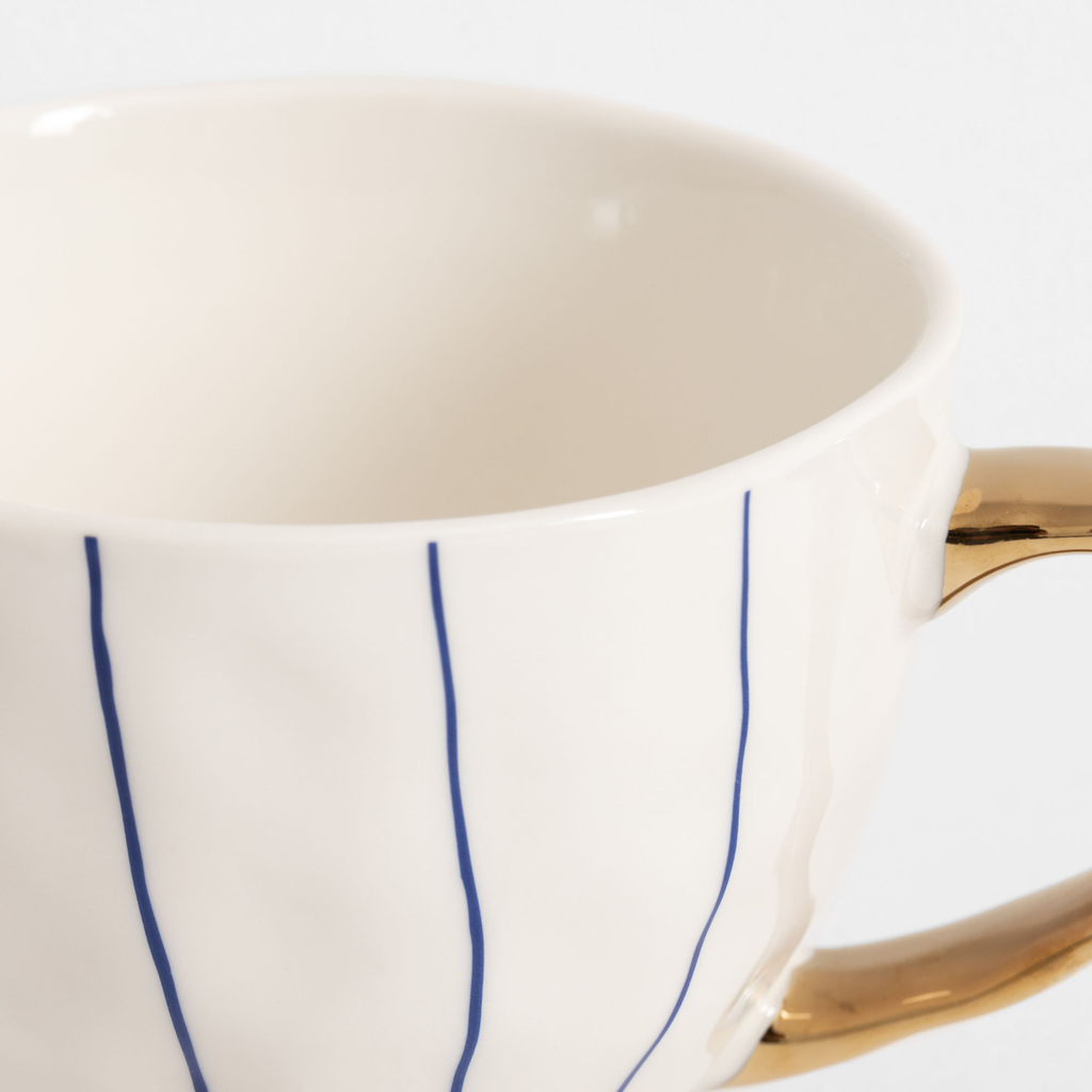 Porcelánový hrnček PRUHY 440 ml