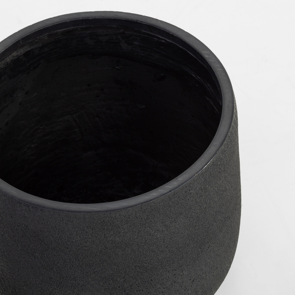 Súprava 2 čiernych kvetináčov