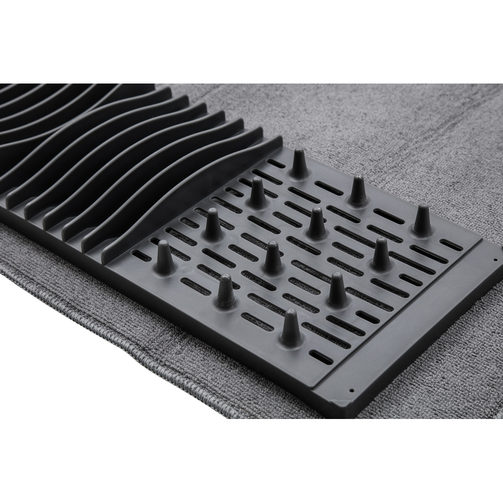 Odkvapkávač na riad s podložkou z mikrovlákna