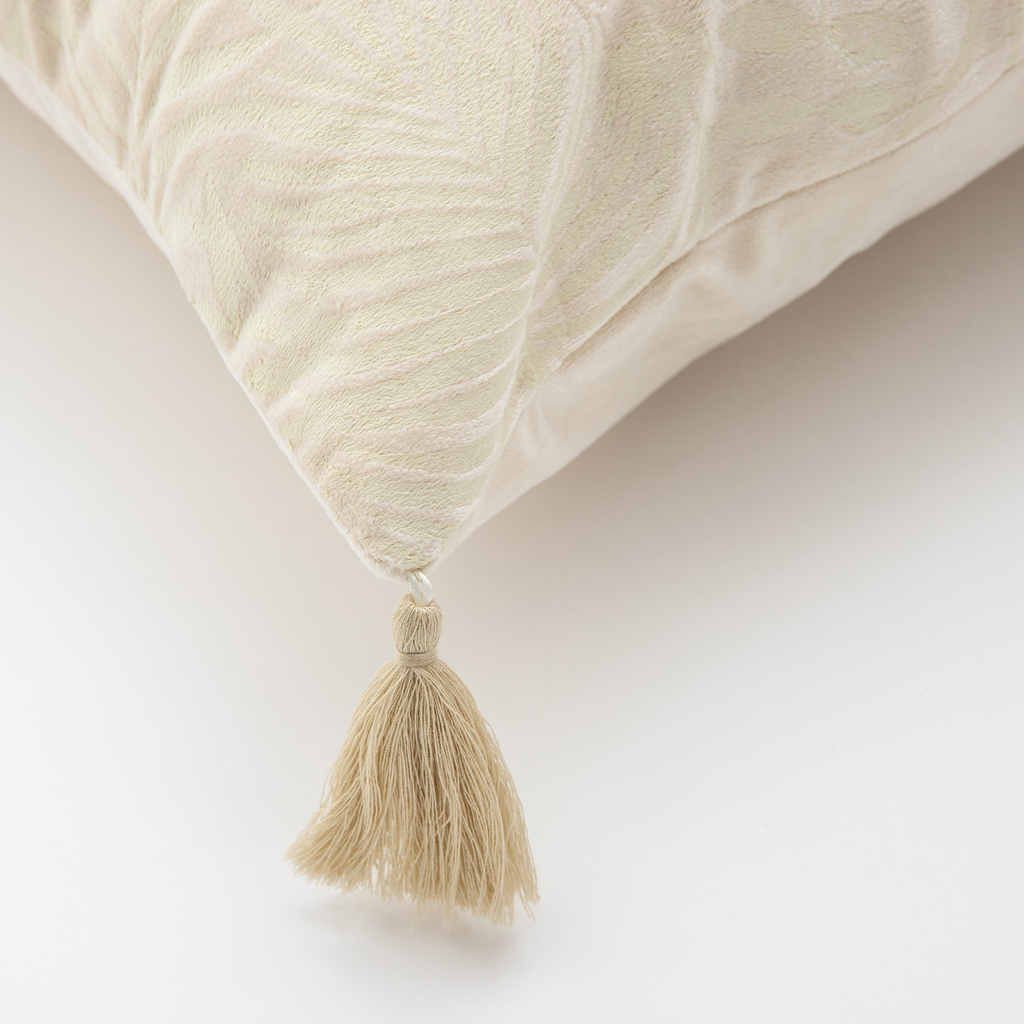 Zamatová obliečka na vankúš ADRIA krémová 45x45 cm