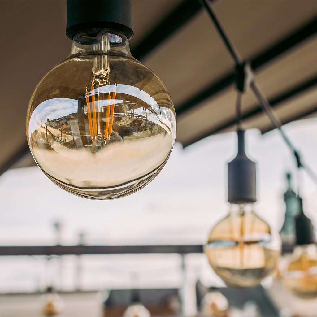 LED žiarovka E27 6W neutrálna farba ORO-E27-G80-FL-CLARO-6W-DIMM-DW