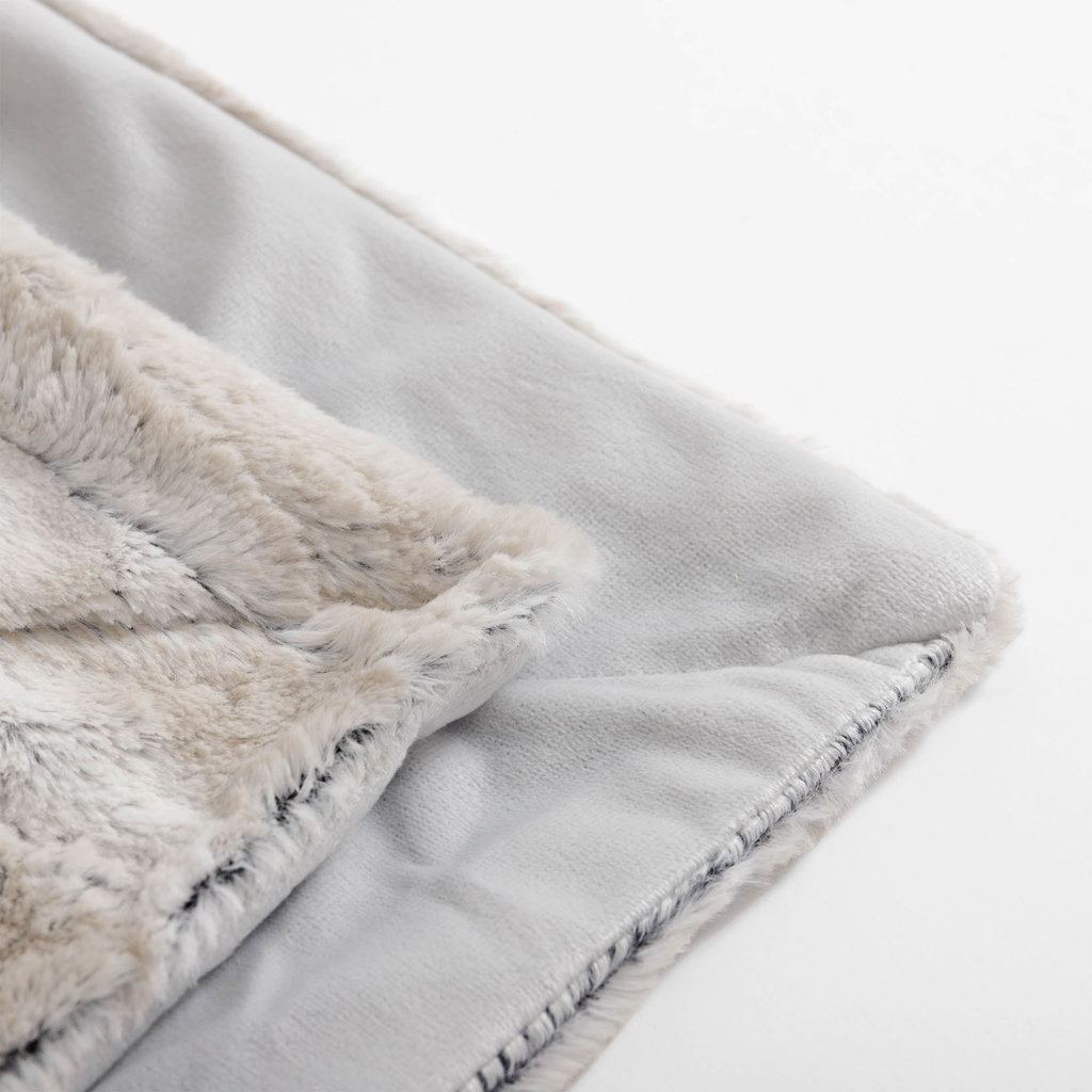 Kožušinová deka v sivo-béžovej farbe OSLO 200x200 cm