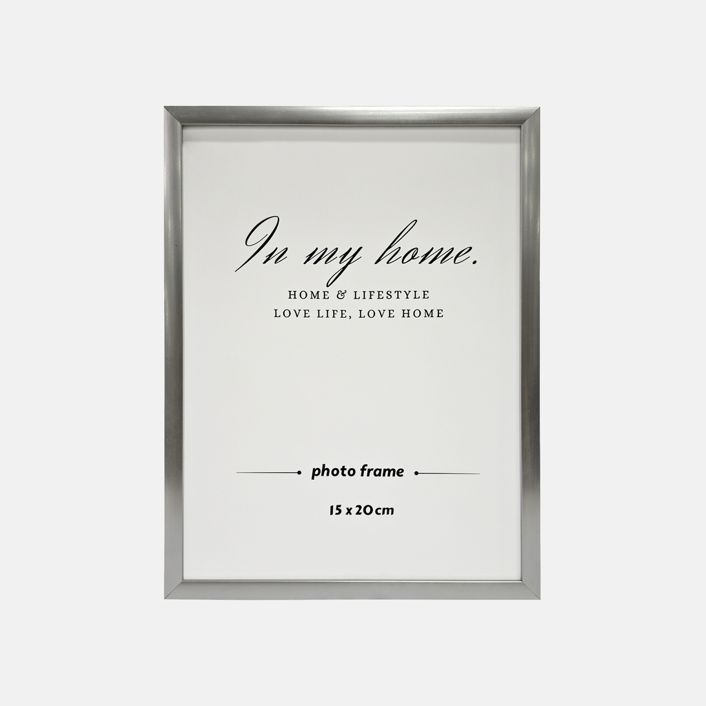 Fotorámik 15x20 do obývacej izby strieborný