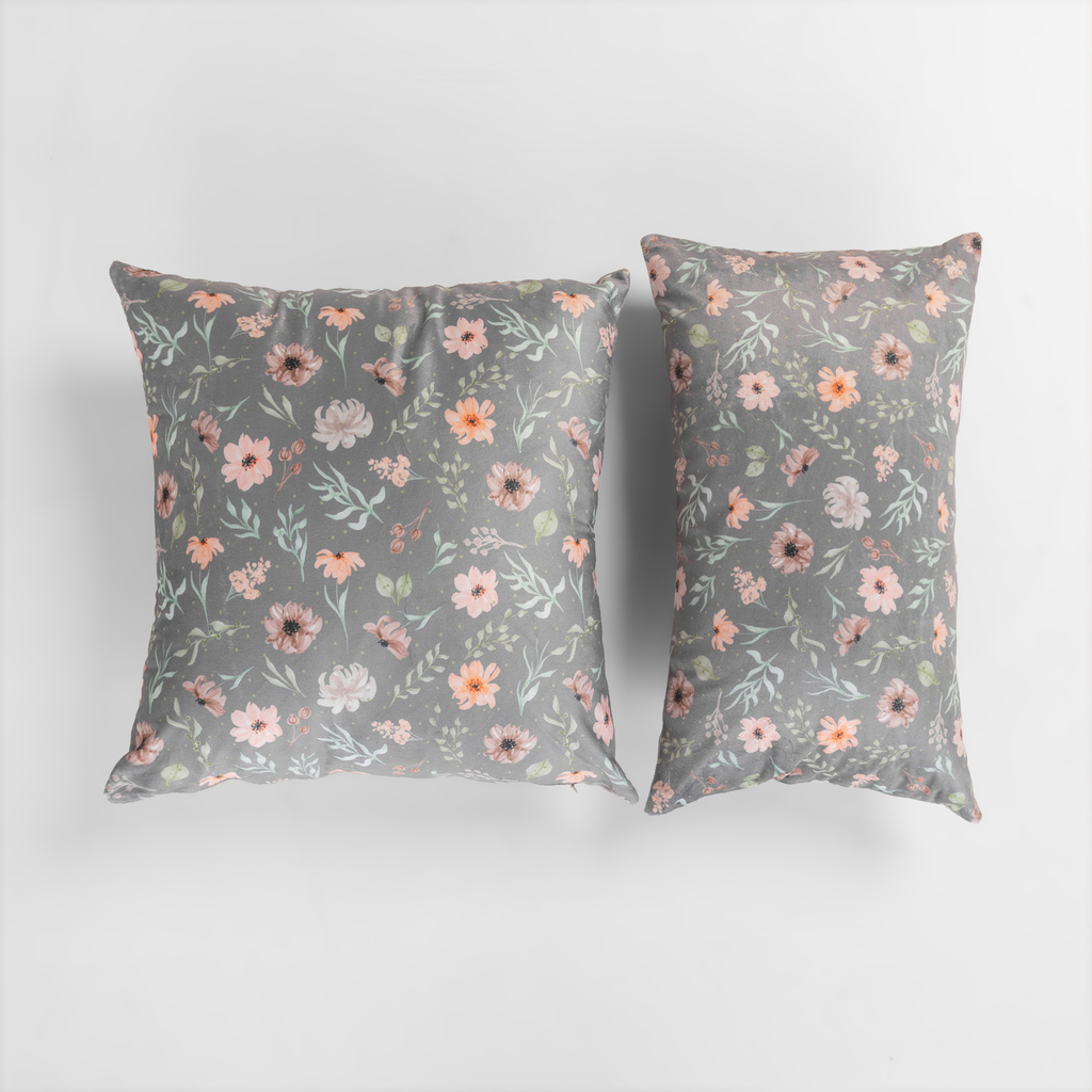 Kvetinová dekoratívna obliečka na vankúš DAISY sivá 45x45 cm
