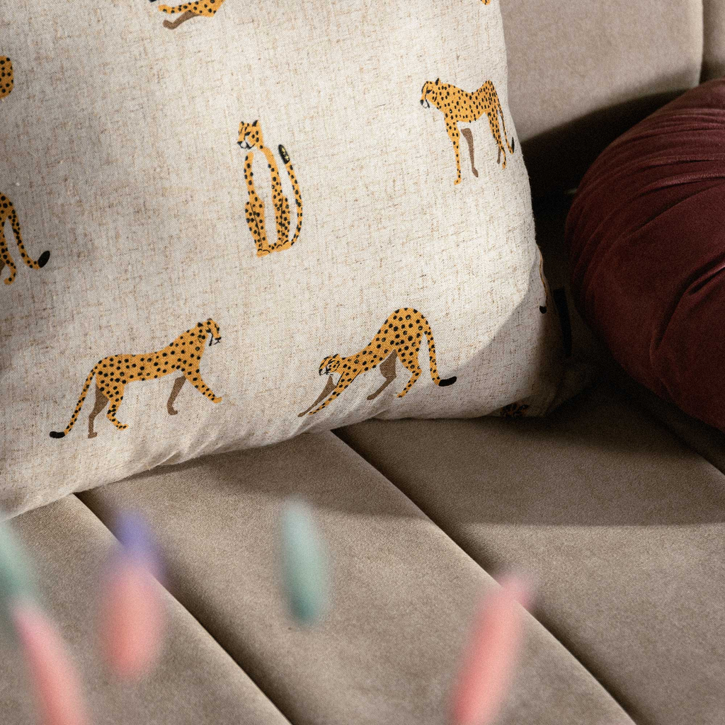 Béžový dekoračná obliečka na vankúš s gepardom SUMMY 45x45 cm