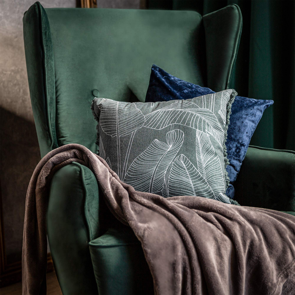 Ozdobná obliečka na vankúš so vzorom listov zelená SESIL 45x45 cm