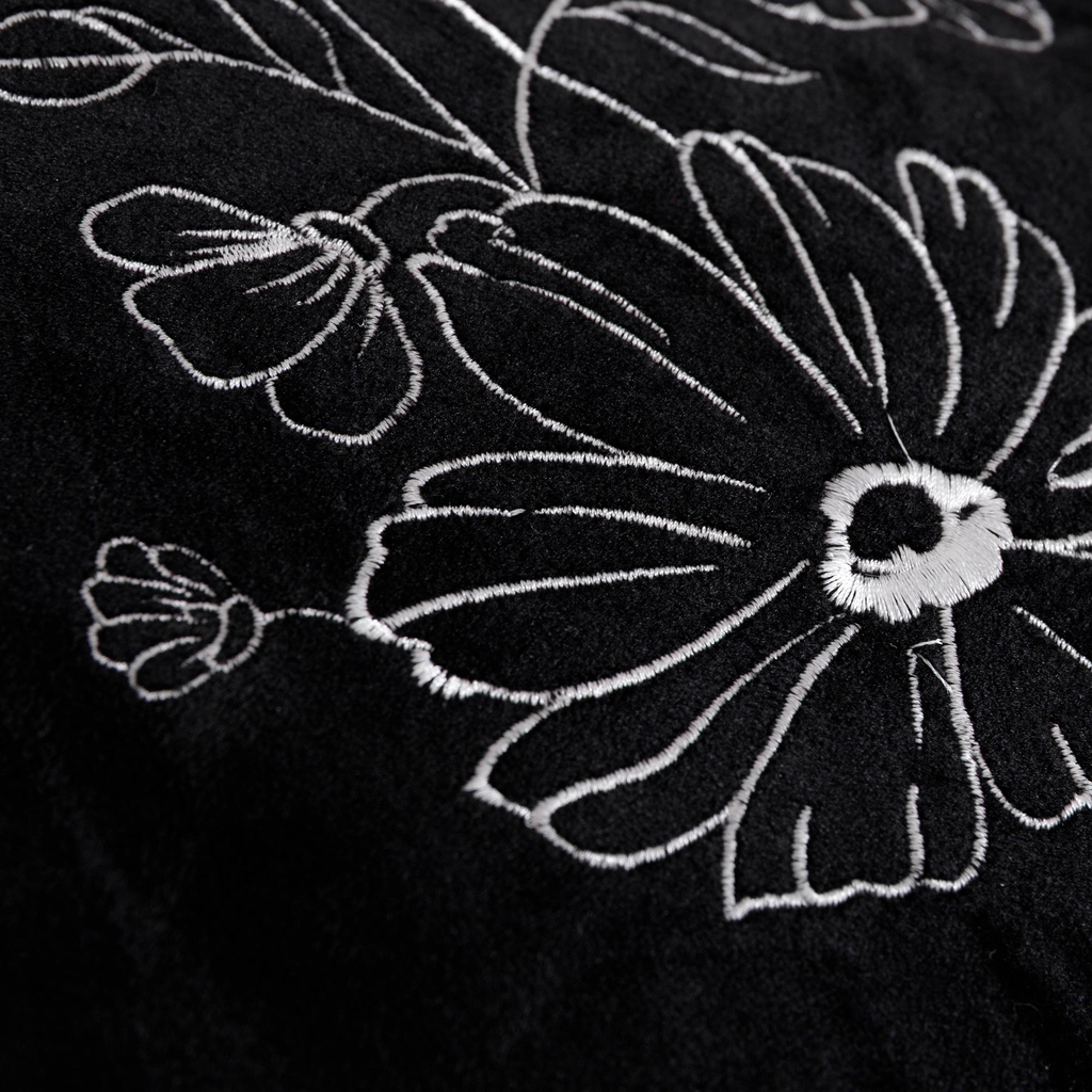 Dekoračná obliečka na vankúš čierna PERLA 45x45 cm