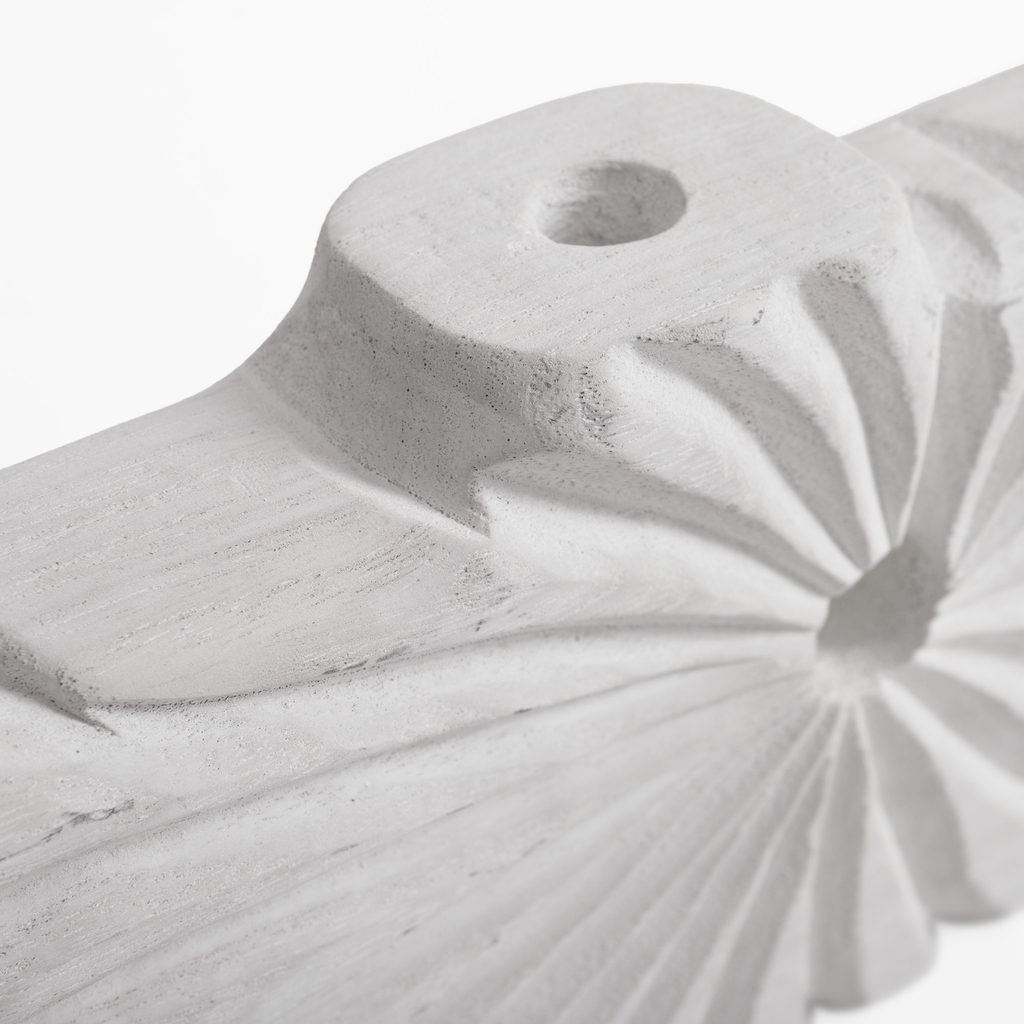 Drážkovaná váza v bielej farbe 18 cm