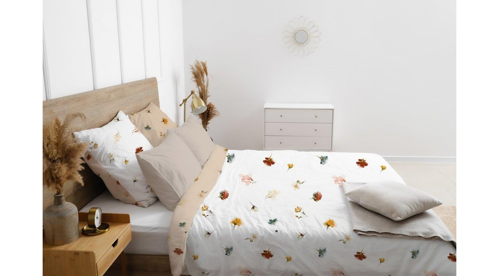 Súprava posteľnej bielizne s kvetmi COTTAGE HOME 160x200 cm
