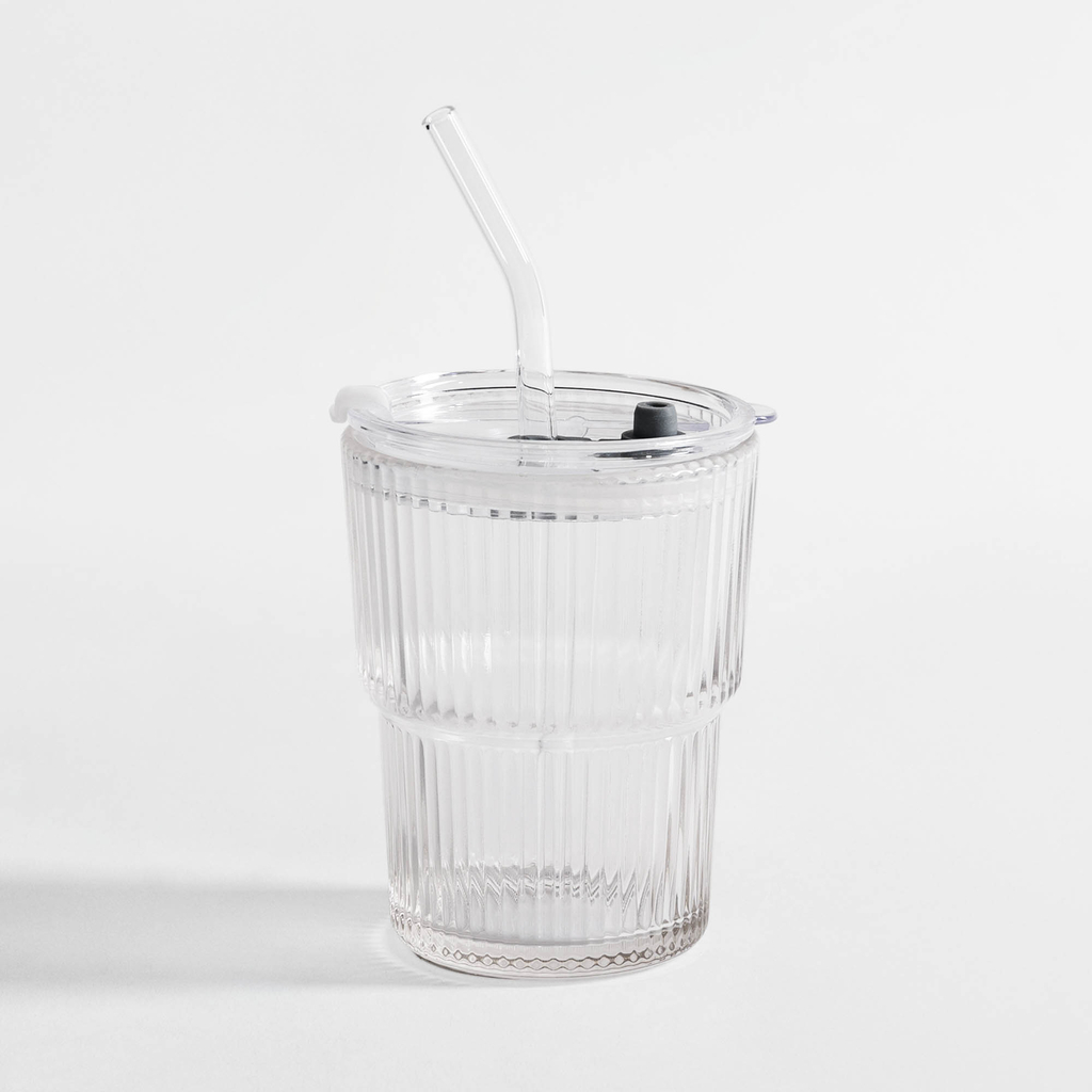 Pohár so slamkou a viečkom 350 ml