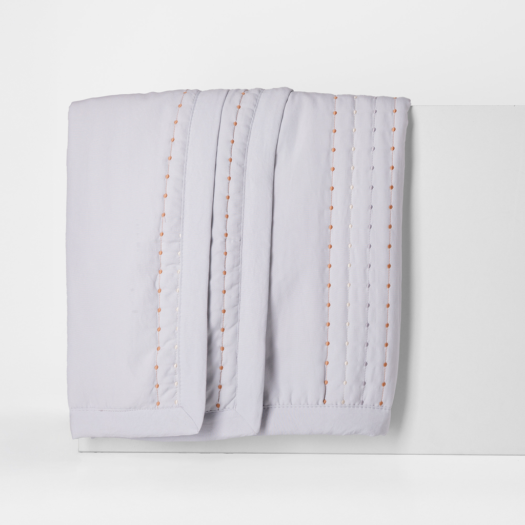 Prehoz na posteľ v sivej farbe VANILLA DOTS 200x220 cm